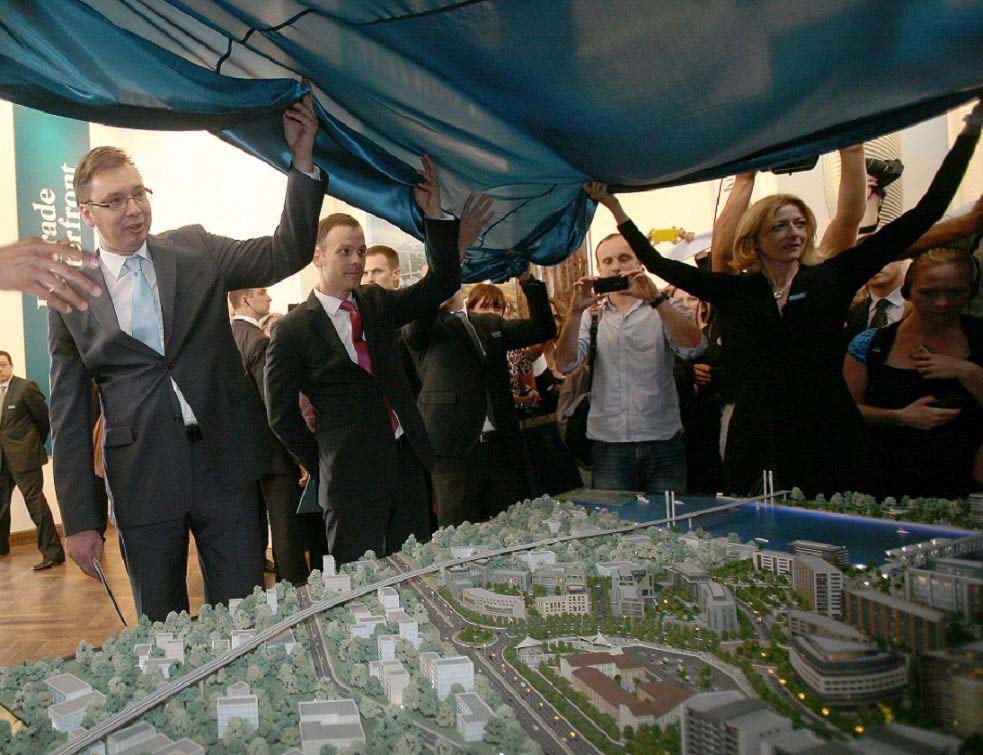 Љута борба потенцијалних кандидата, само ЈЕДАН ЧОВЕК засигурно зна ко је нови градоначелник Београда